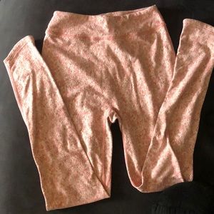 Gymshark pink Fleur textured leggings.